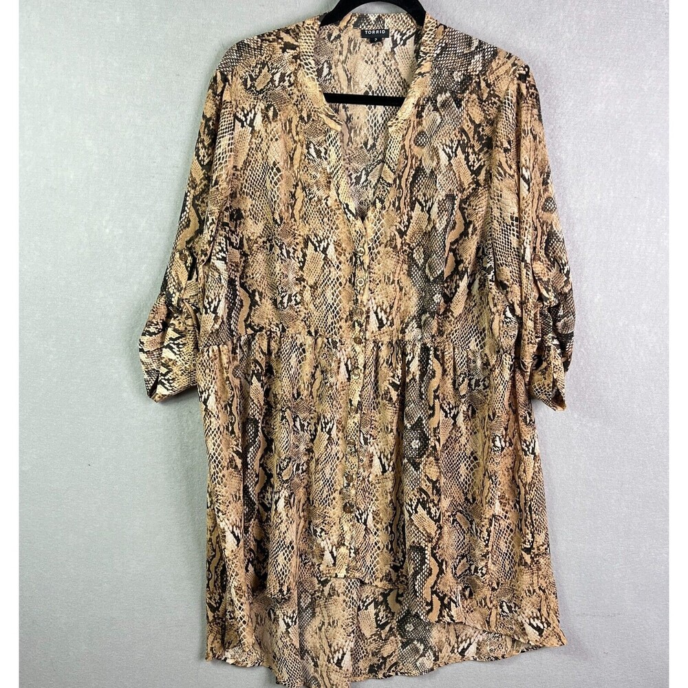 TORRID Tunic Blouse Women 2 Brown Snakeskin Print Button Roll Tab Sleeves Flowy